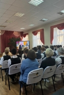 торжественная церемония поднятия государственных флагов
